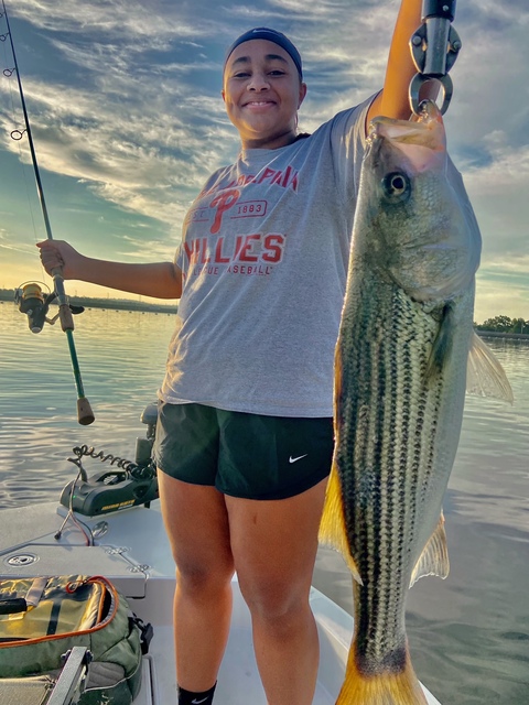 Lake Oconee striper fishing 1